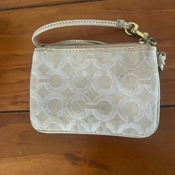 COACH Wristlet 2 for‎ $22❇️ - Picture 5 of 7